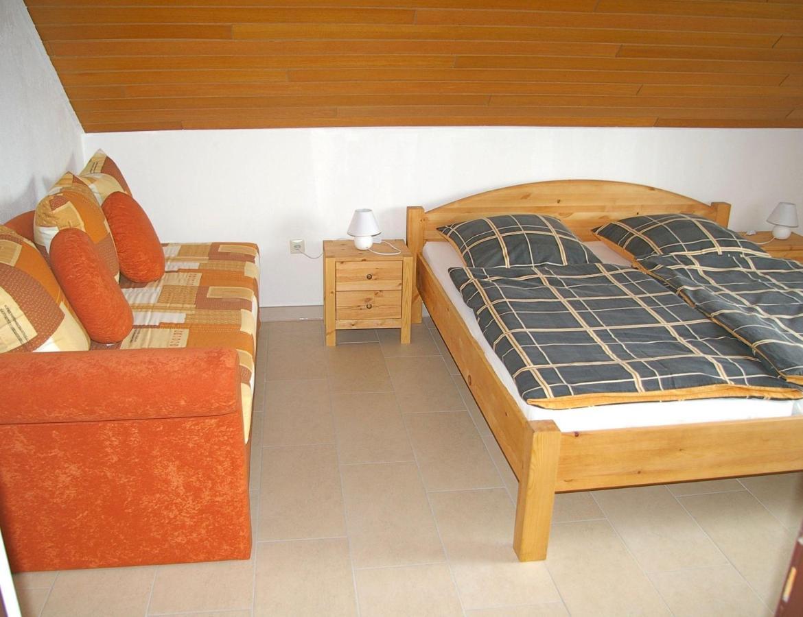 Goldene-Linie-4-Taubennest Apartment ชิลลิคช์ ภายนอก รูปภาพ